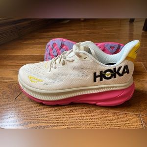 HOKA Clifton 9
